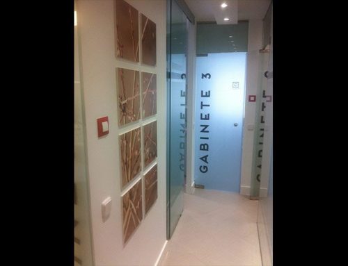 ¿Necesitas señalizar el interior de tu empresa? En VisualSign Barcelona somos especialistas